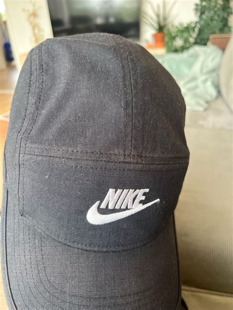 nike verkleuren in de zon|Zwarte pet verkleurd : r/nederlands .